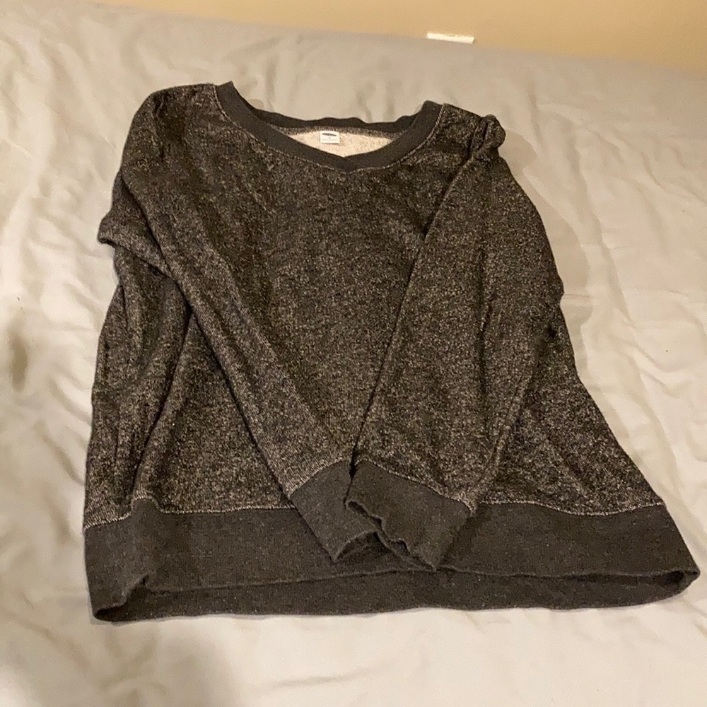 Women’s gray V-neck sweatshirt